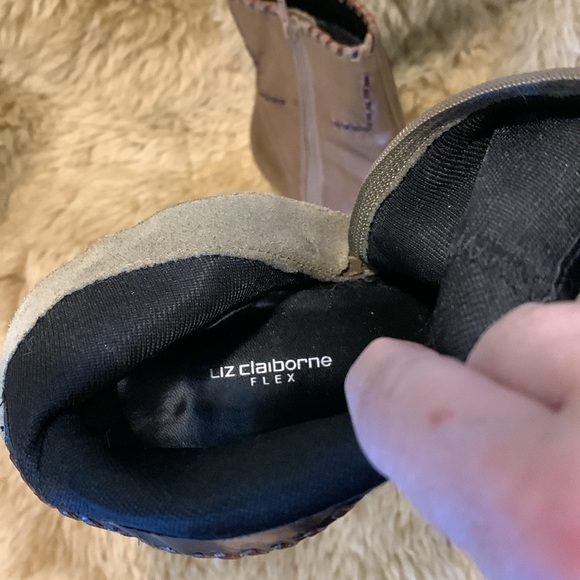 Liz Claiborne Flex vintage brown leather ankle boots. Size US 7 1/2 M - Picture 10 of 11